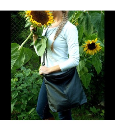 Black leather handbag / bag / crossbody bag