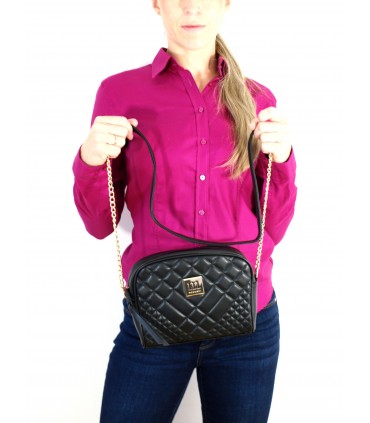 Monnari Czarna Torebka Listonoszka Pikowana z Łańcuszkiem