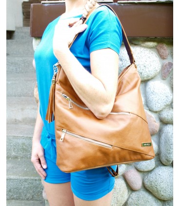 copy of Skórzana czarna torebka/worek z blaszką i frędzlem