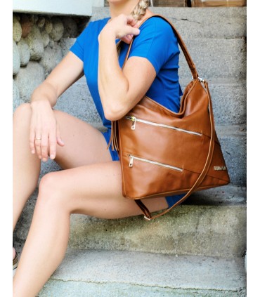 copy of Skórzana czarna torebka/worek z blaszką i frędzlem