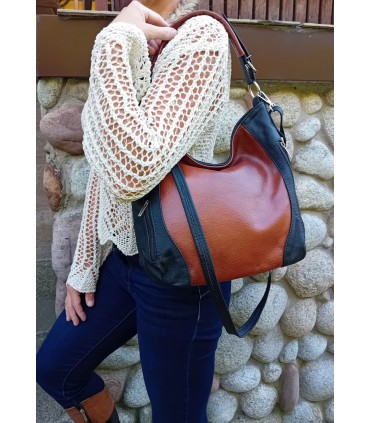 Skórzana brązowo-czarna torebka listonoszka z zamkami