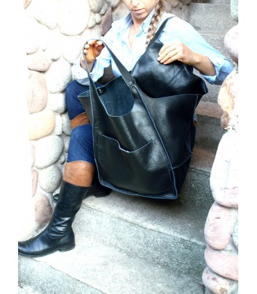 Leather tote Bag, Leather black oversized handbag, 2-in-1 model with a cosmetic bag