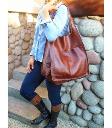 Leather tote Bag, Leather brown cognac oversized handbag, 2-in-1 model with a cosmetic bag